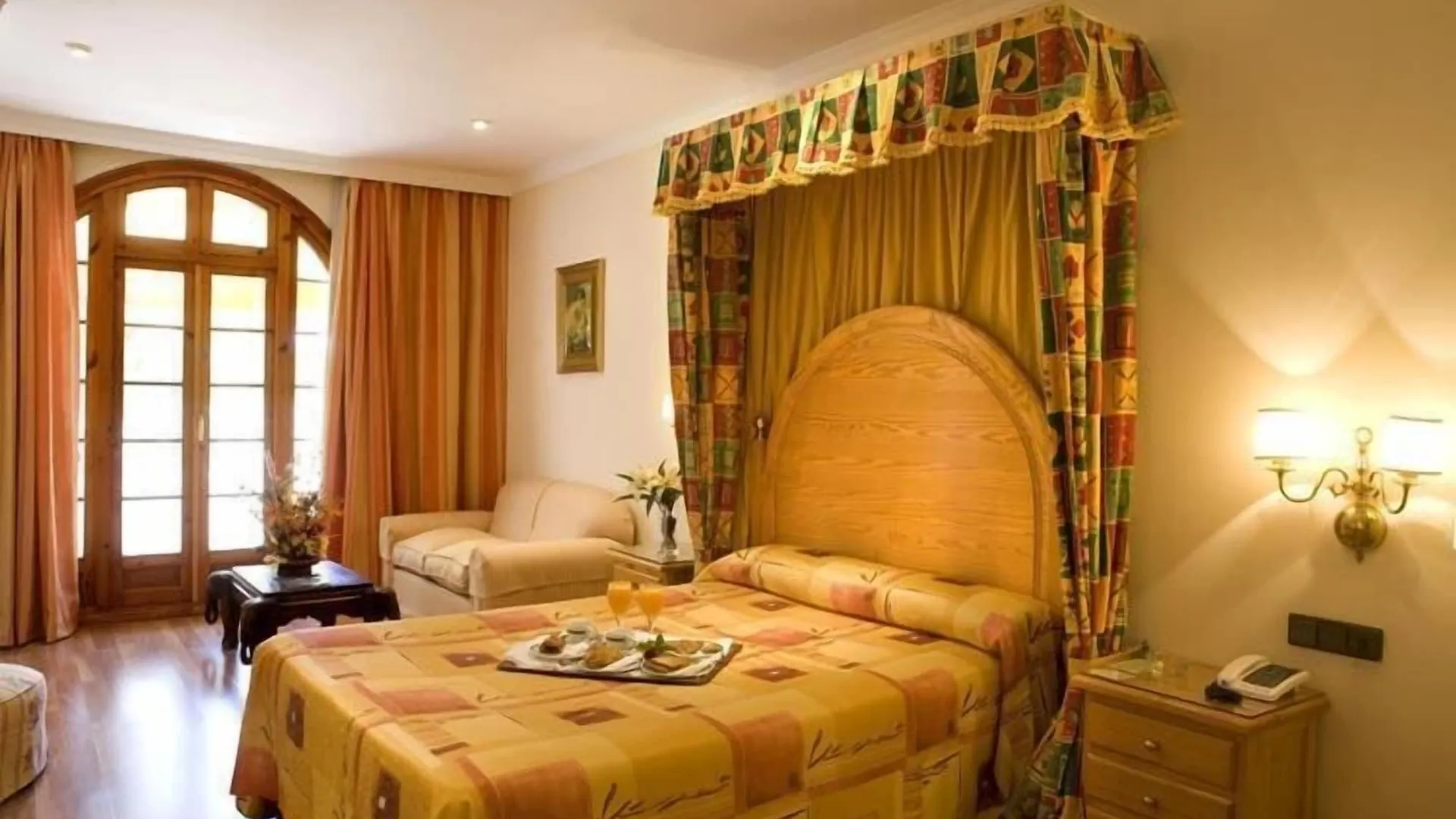 La Cueva Park Hotel Jerez de la Frontera 4*,