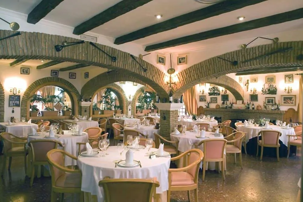 La Cueva Park Hotel Jerez de la Frontera 4*,